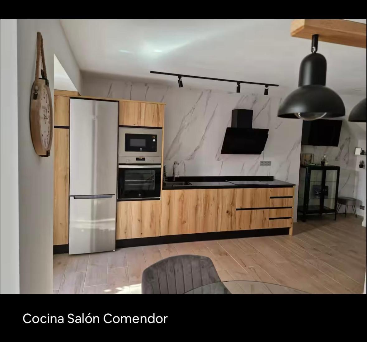 En El Corazon De Cimavilla Хихон Екстериор снимка